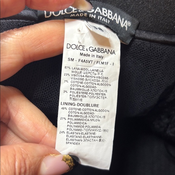 Dolce & Gabbana Elegant Black Lace /embroidered Skirt, S - Picture 11 of 11